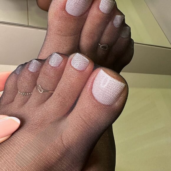 Real Estate Agent Work Pantyhose Sheer Toe Nylon Tights - Picture 2 of 4